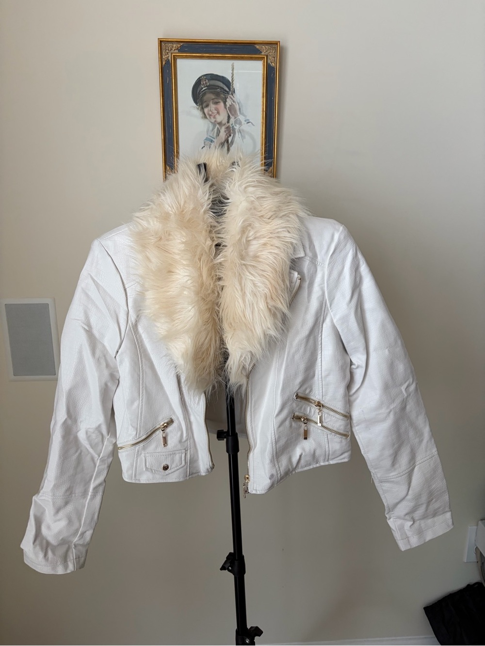 Faux Fur Collar White Jacket - Women Jackets & Coats